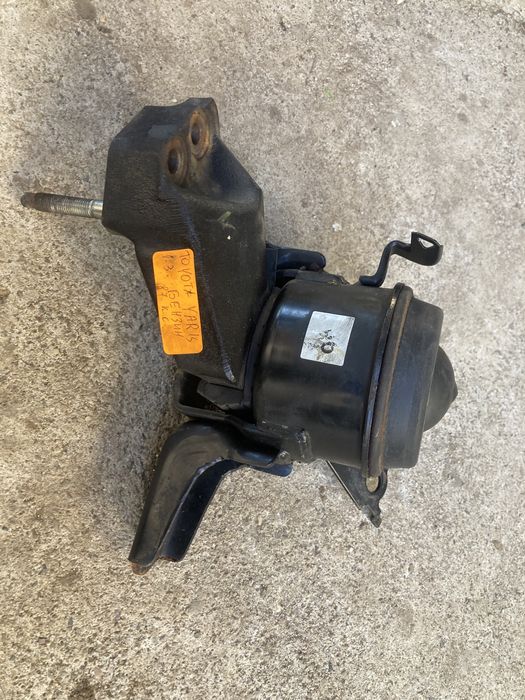 Тампон за Двигател на Тойота Ярис 1.3vvti 87кс 2007г