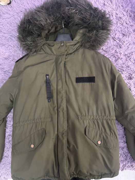 Зимно яке BERSHKA