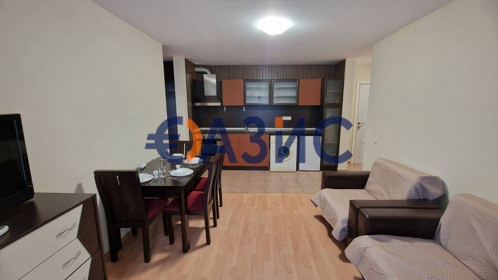 Продава се Двустаен апартамент в к.к. Слънчев бряг - 64 кв.м за 977 €/кв.м - Снимка #7