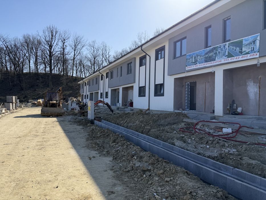 Case de vanzare Rm Valcea/Calea lui Traian Nord CETATUIA