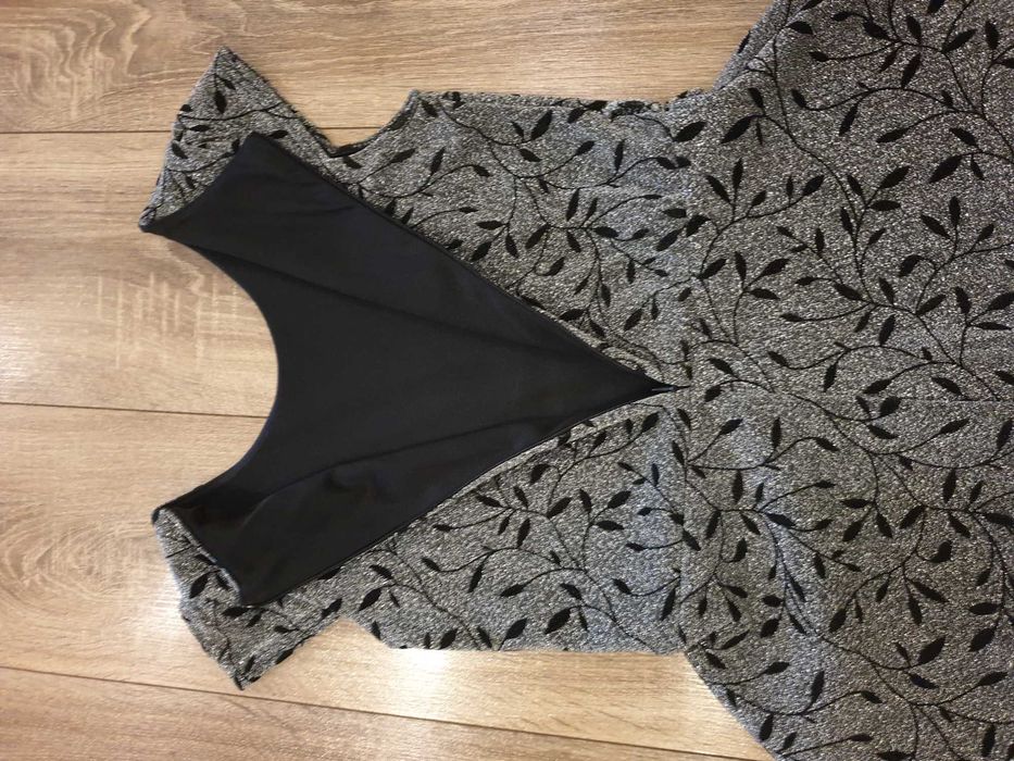 Детска официална рокля в черно и сребристо