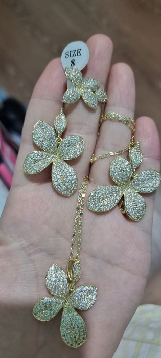 Xuping Xitoy original bujiteriya komplekt 2 yillab taqasiz
Zirak, sepo