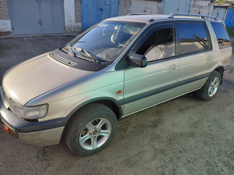 Продам машину Mltsubishi спейс вагон