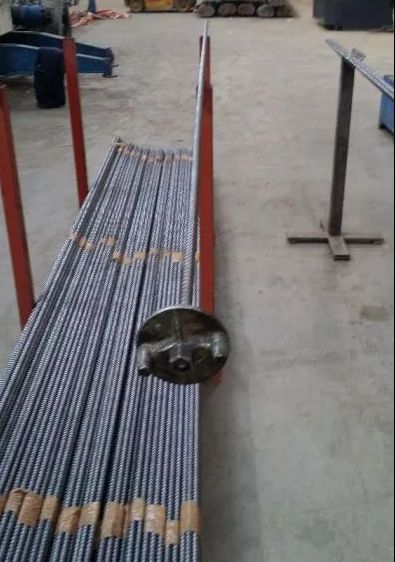 Tiranti cofraje metalice