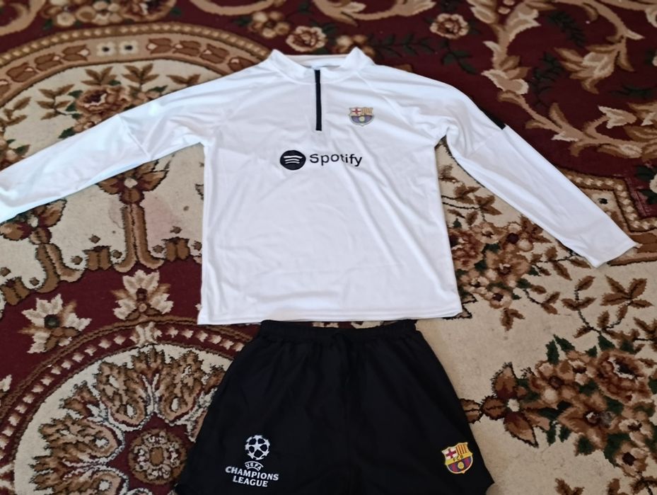 Barsa futbol forma yangi