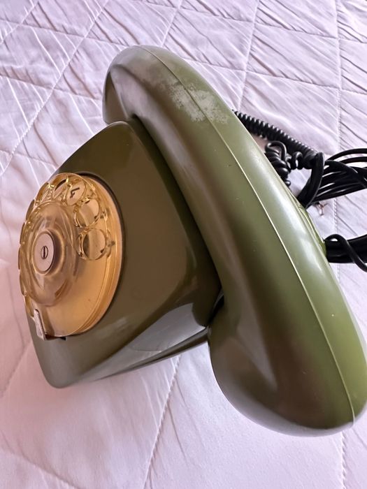 Аналогов телефон -ретро