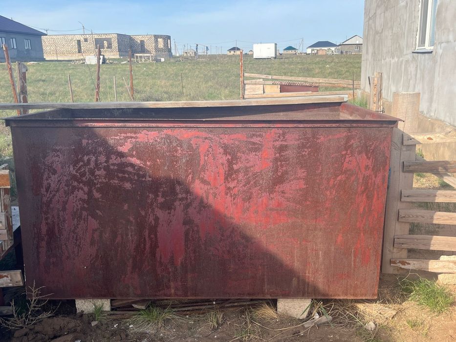 Продам ёмкость материал