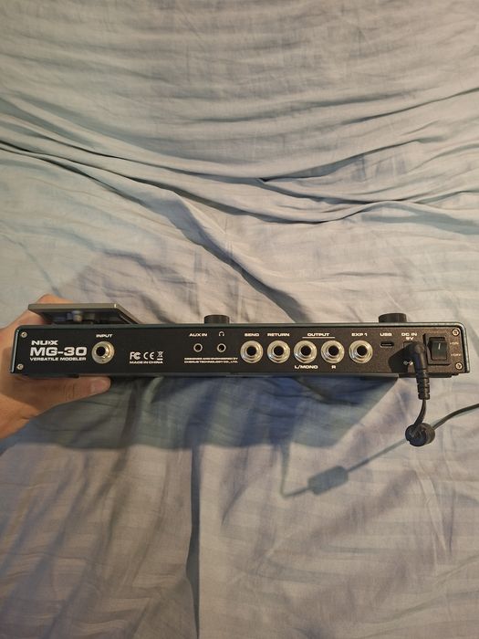 Гитарный процессор Nux MG-30