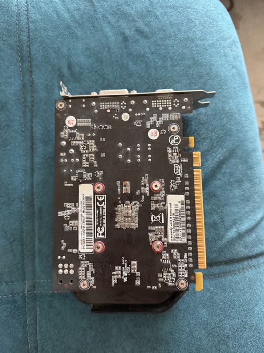 Продам видеокарту Gtx 750ti 2gb