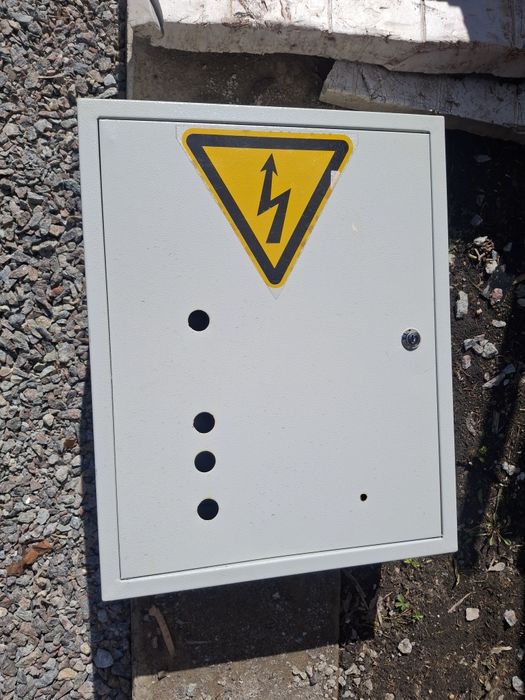 Продам электрокоробку.  5 000