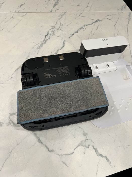 iRobot Braava Jet M6 white