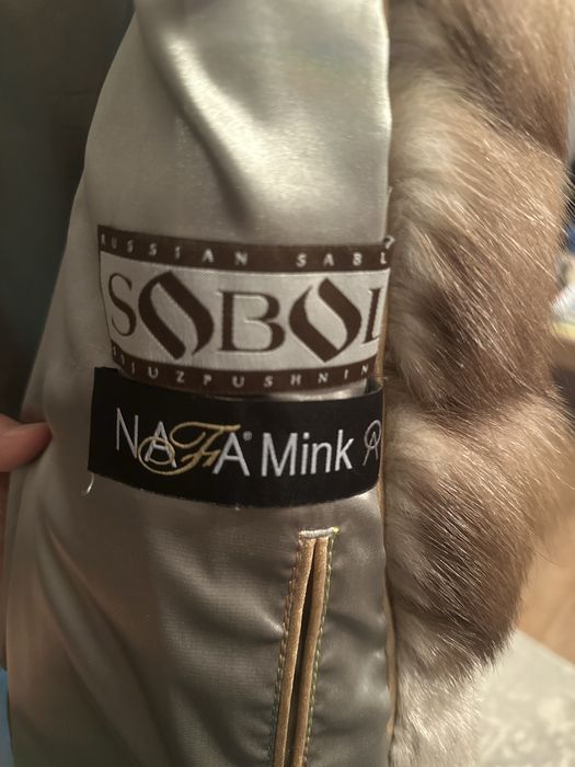 Продам шубу, ворот соболь