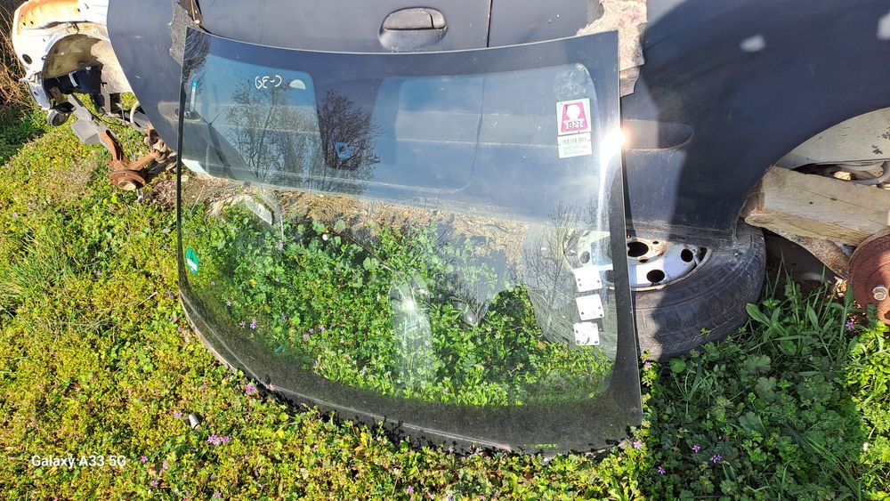 Предно (челно) стъкло за Volvo C30 /Волво ц30