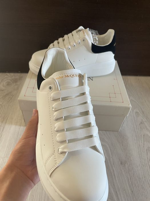 Alexander McQUEEN