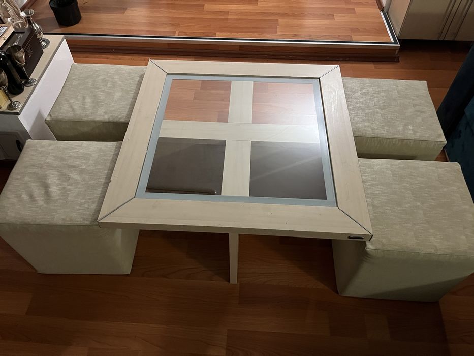 Masuta cafea  FIRMA ISTIKBAL  cu 4 Taburete