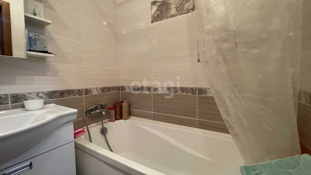 Продам 2 комнатную квартиру