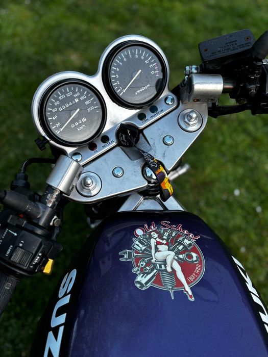 Motor Suzuki GS 500E in stare foarte buna de funcționare ,inscris ,cauciucuri noi  1600 euro pret negociabil Contact 0734032261