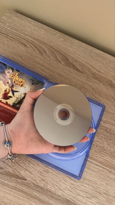 It Takes Two PS4 | Отлично състояние |