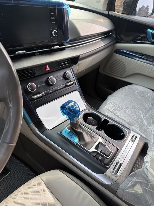 KIA Karnival Sotiladi benzin, Mator3,5 V6 AQSH bozor uchin chiqarilgan