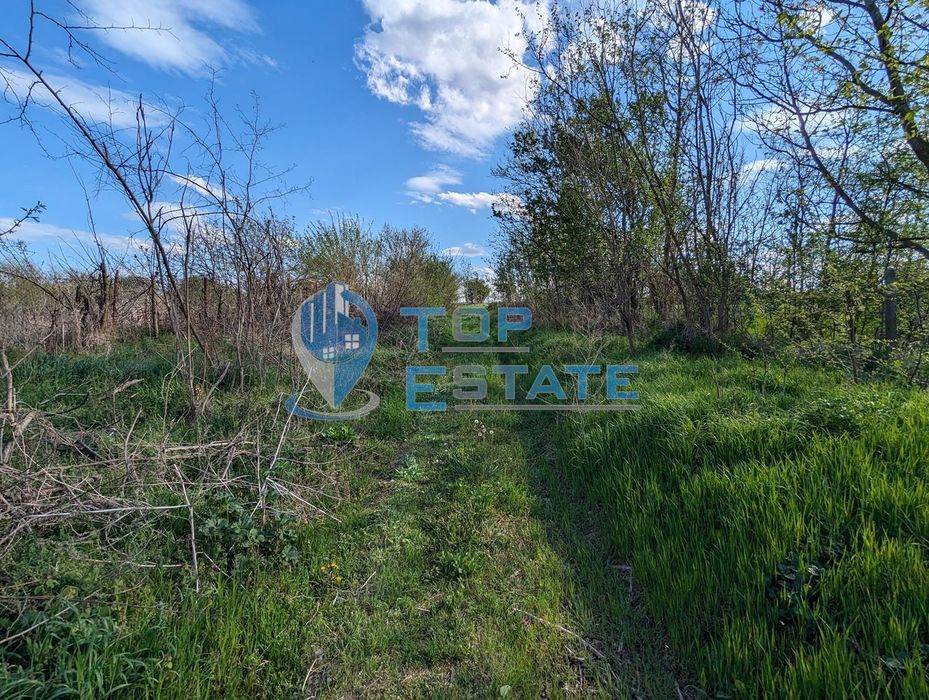 Парцел в регулация в село Страхилово