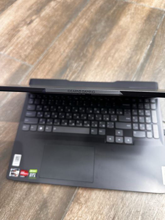 Продам ноутбук lenovo