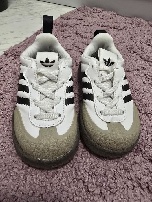 Vând Adidas Samba