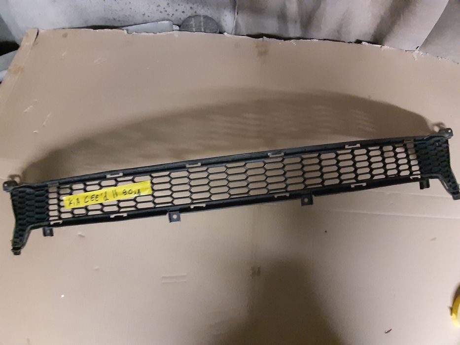 Решетка  броня грил  киа  сеед   kia ceed 2017/25г