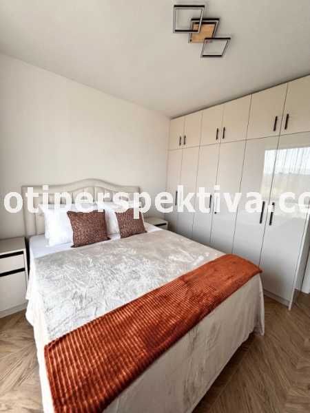 Продава се Тристаен апартамент в Пловдив, Тракия - 100 кв.м за 969 €/кв.м - Снимка #3