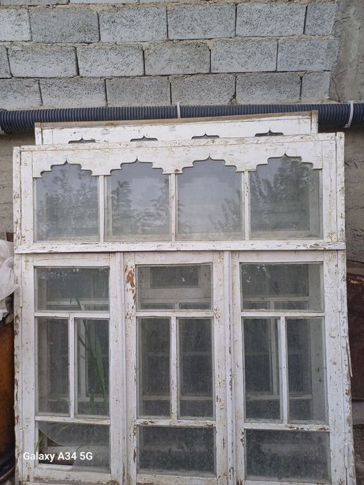 3та дераза сотилади, 2та эшик коробкасиз