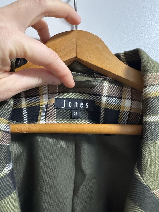 Дамско сако Jakes размер М, цена 17,50 eur Ново.