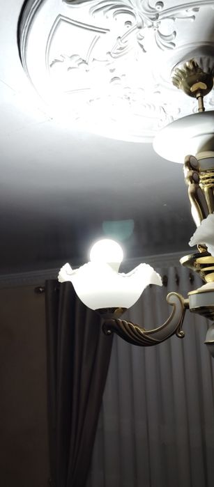 Люстра сотилади Продаётся люстра