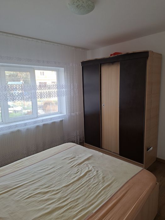 Închiriez apartament 2 camere