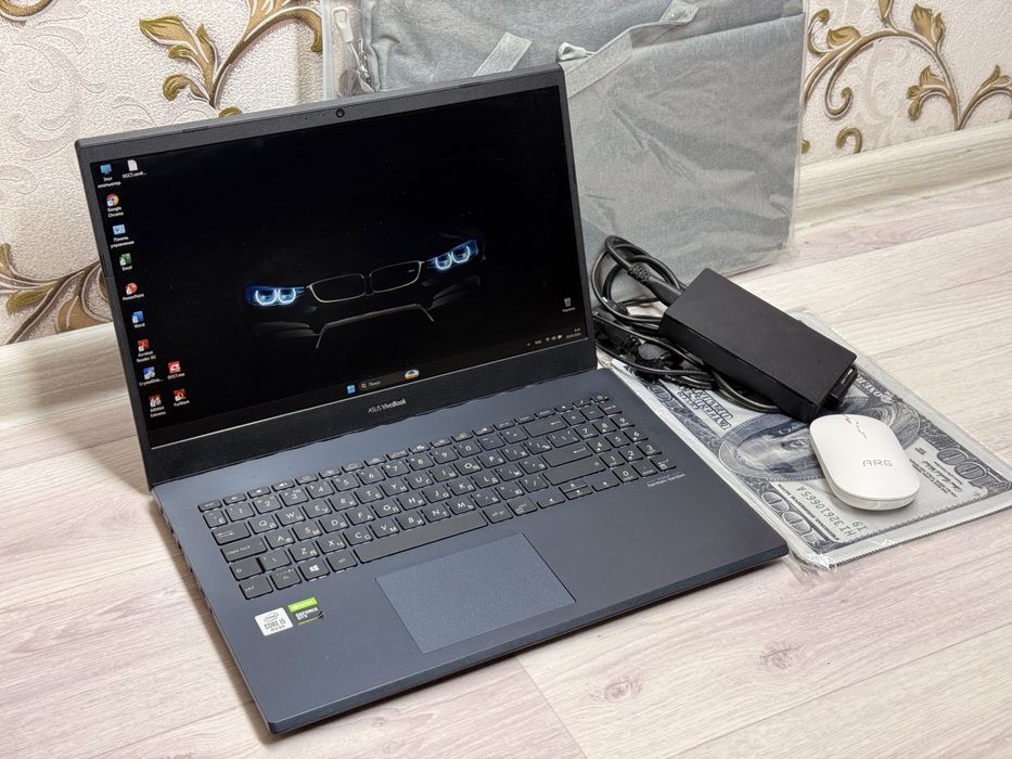 Asus Vivobook GTX1650 i5 SSD мощный ультрабук в отличном состояний