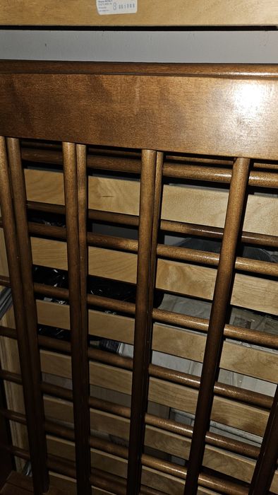 Продам детскую кроватку в отличном состоянии