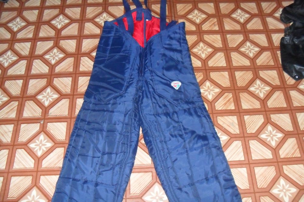 Костюм зимний новый немецкий р.48-50 и другие вещи.