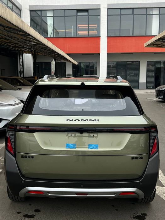 Dongfeng Nammi 06 Full pazitsiya