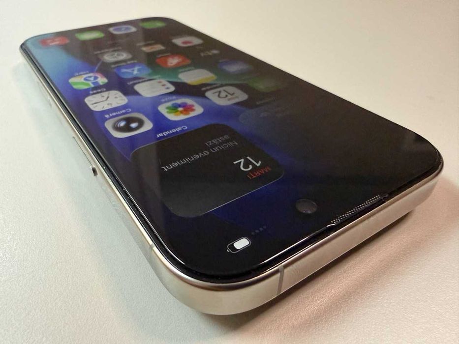  Apple / iPhone 16 Pro 256 Gb / Natural / 92% Acumulator