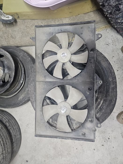 Камри вентилятор 2,4 гранат 3,5