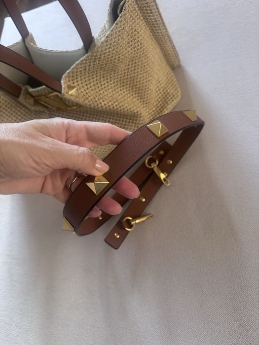 Valentino лятна чанта рафия и кожа