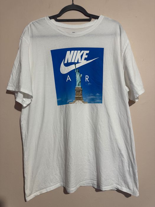 Мъжка тениска Nike.