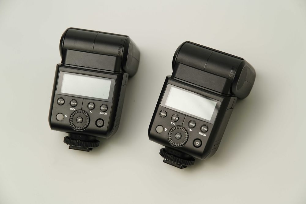 Godox V1-s, patina Sony