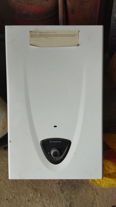 Ariston газовый водой нагреватель