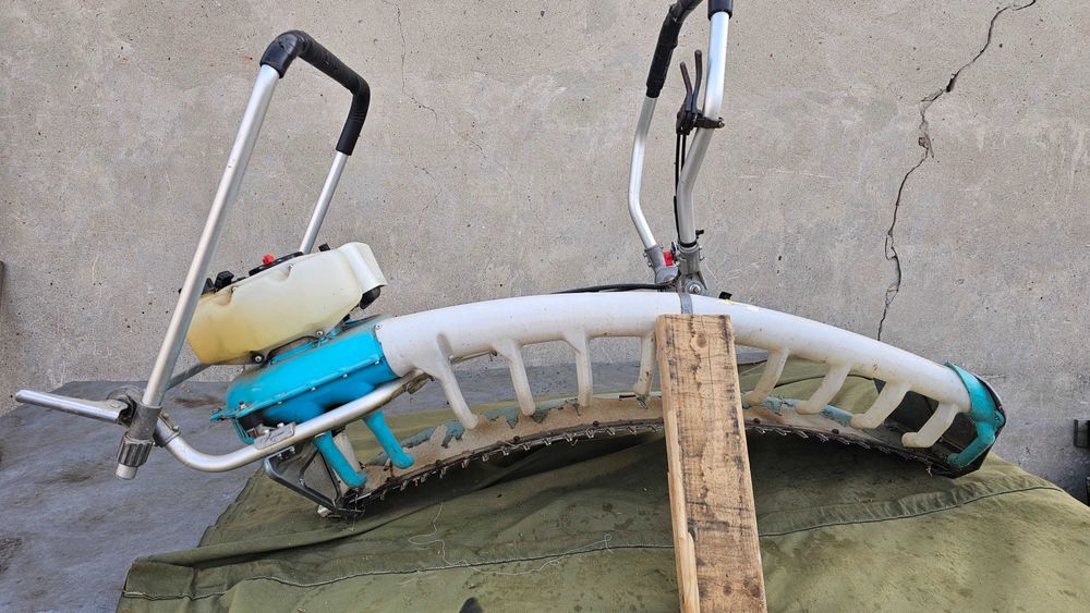 Ръчна дъговидна косачка за билки Yasheng