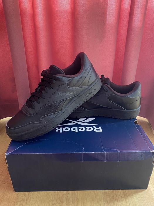 Нови мъжки черни маратонки Reebok