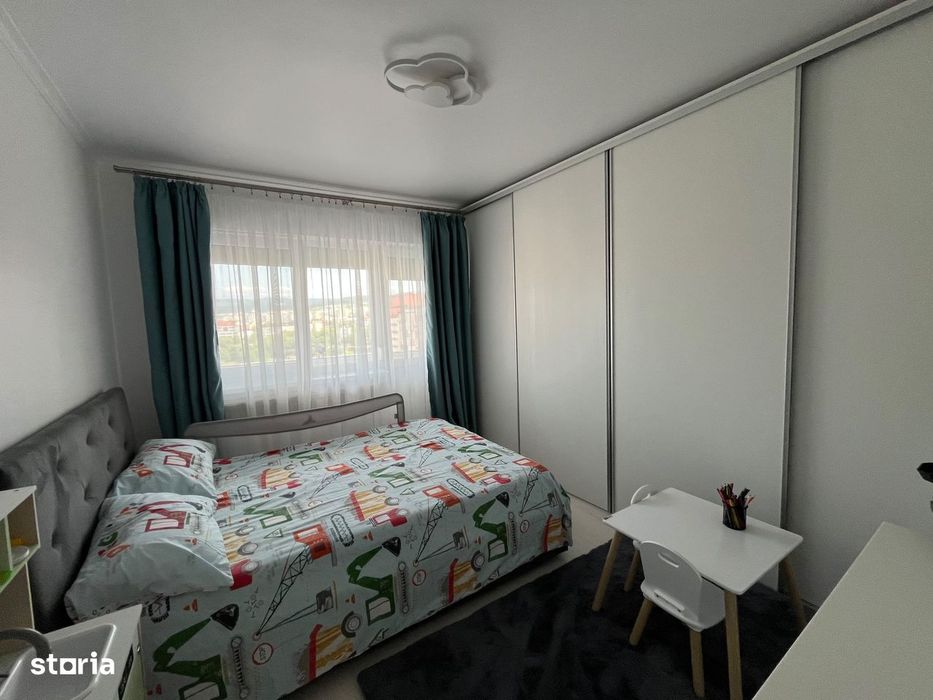Apartament 3 camere cu balcon în Grigorescu
