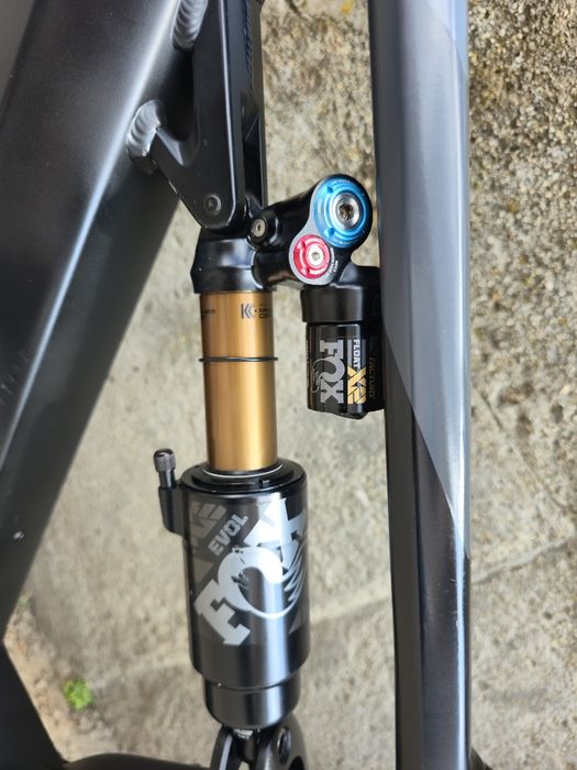 Canyon Tourque ON 9 Електрически  Ендуро Алуминиев Планински Full Fox 38 Kashima  Shimano ep8 двигател