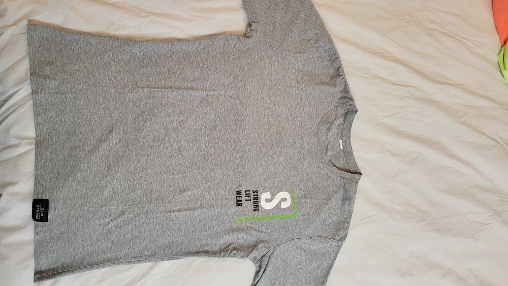 Спортна тениска и потник Nike и Under Armour