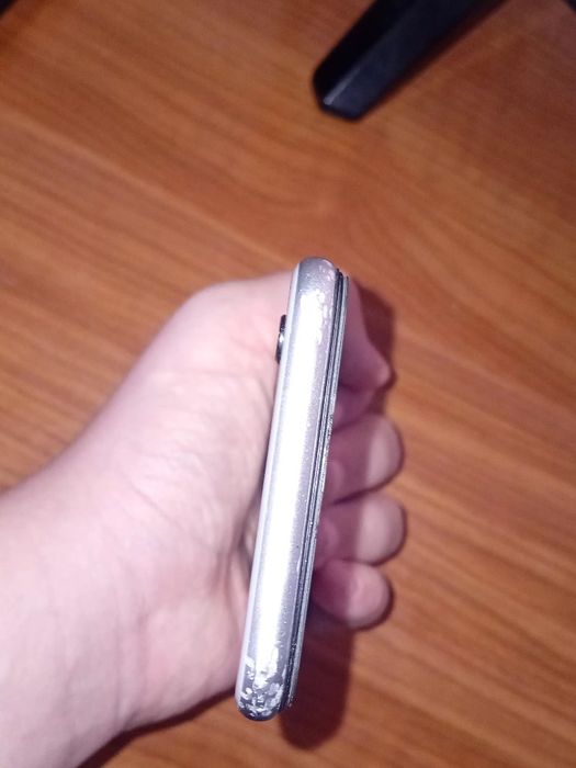 Vând telefon iphone 6s