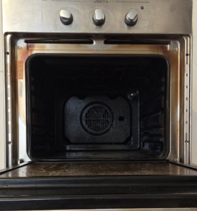 Продам духовой шкаф Ariston