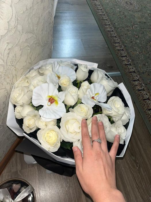 Свежий букет 25 штук